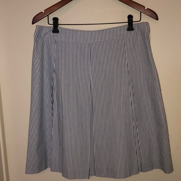 Pleated skirt - Picture 1 of 4